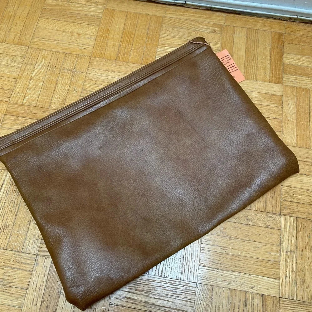 Vintage - Brown Retro Hinge Opening Leather Clutch